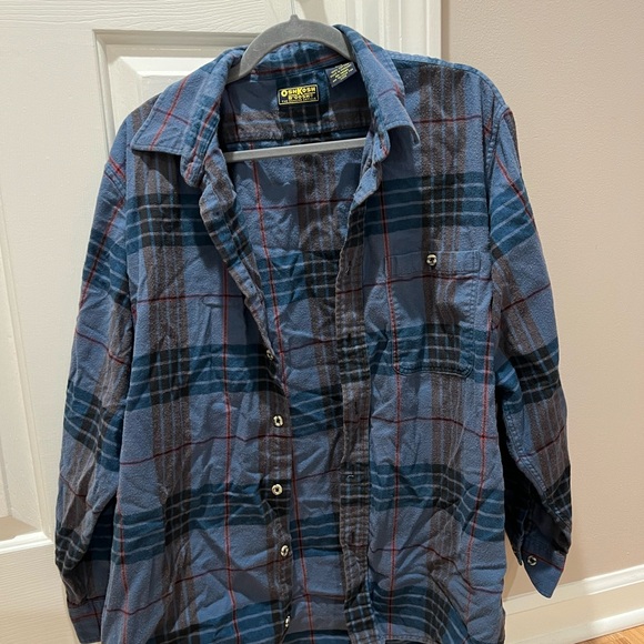 Men's Assorted Color Shirts - Picture 13 of 13